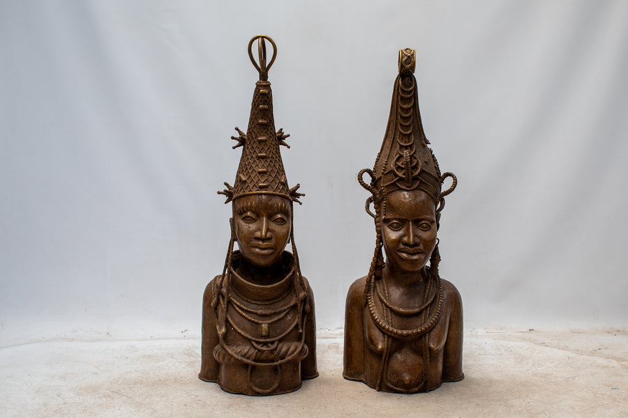 Cabeza Ife Ekiti - País: Nigeria  Material: Aleación de bronce  Medidas: 34X28X104cm