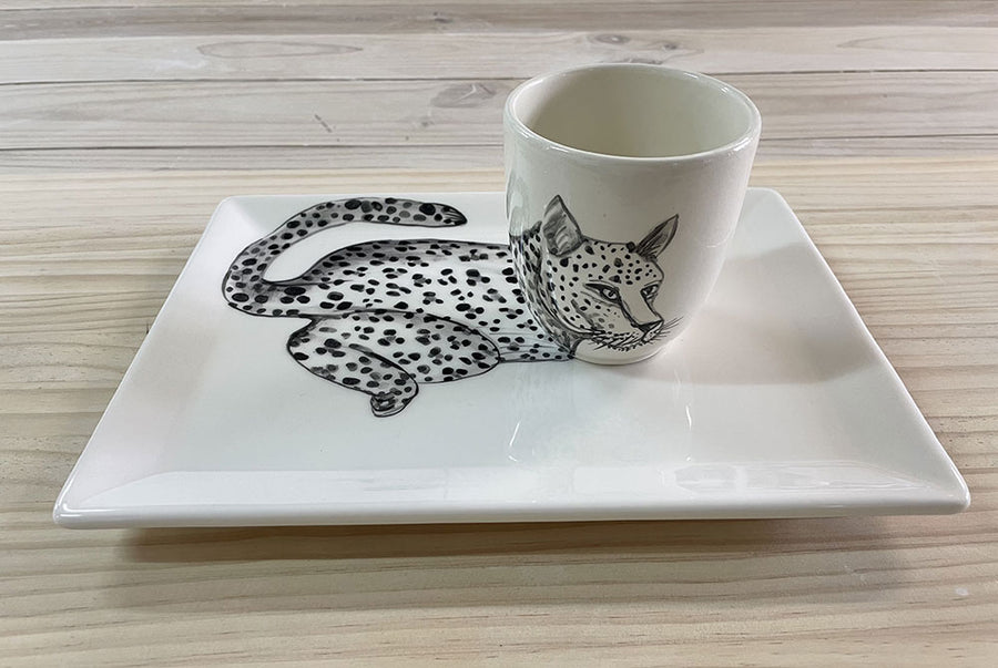 Conjunto de vaso y bandeja leopardo