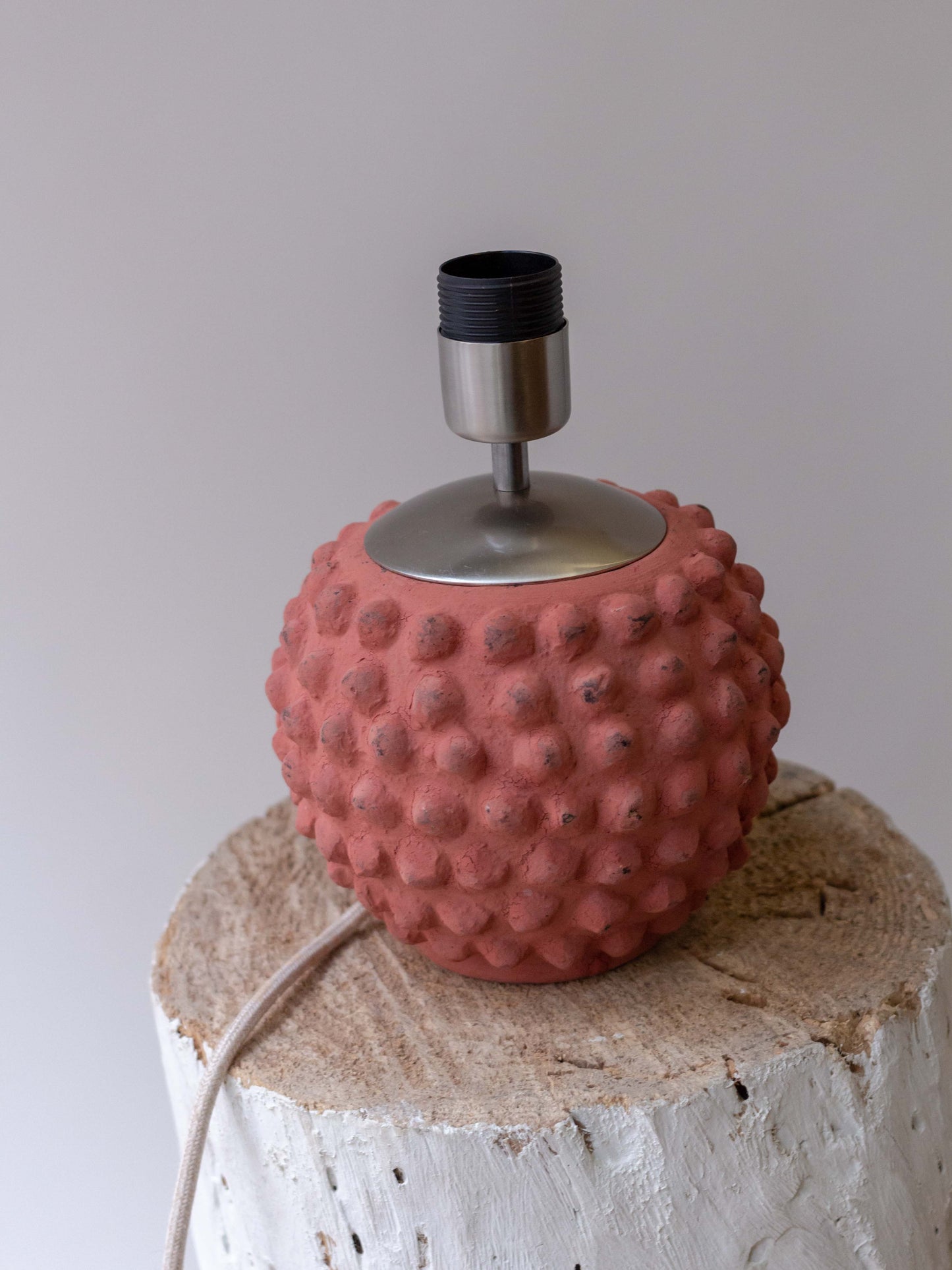 Pie de Lámpara Tambi - País: España Material: Terracota Medidas: 18x24cm