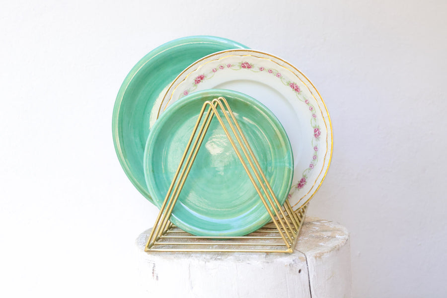 Triangle plate holder