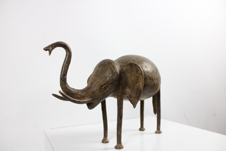 Figura decorativa en bronce Elefante