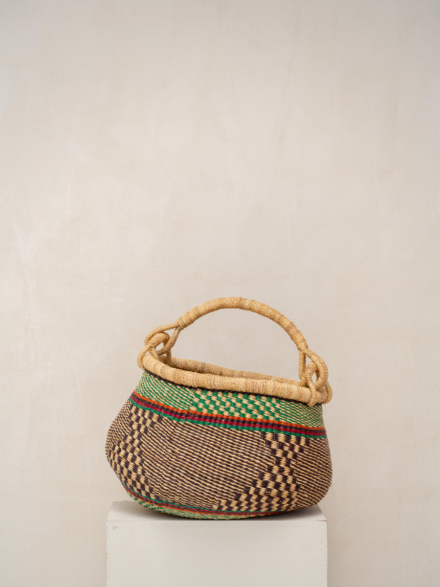 Teshie one-handle basket